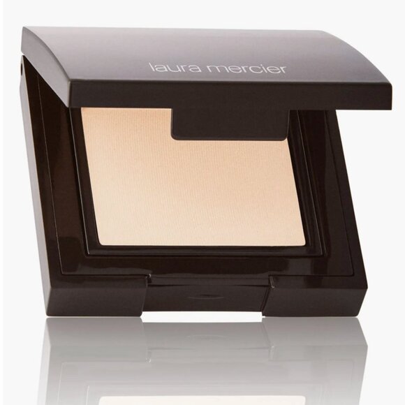 Laura Mercier Sateen Eye Colour Shadow STELLAR Champagne Shimmer 2.6g NIB $30 - Picture 3 of 4